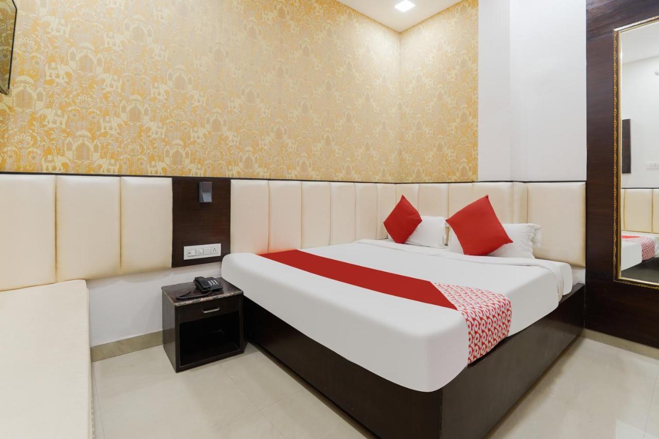 Hôtel Oyo 48489 Adarsh Plaza à Saharanpur Extérieur photo