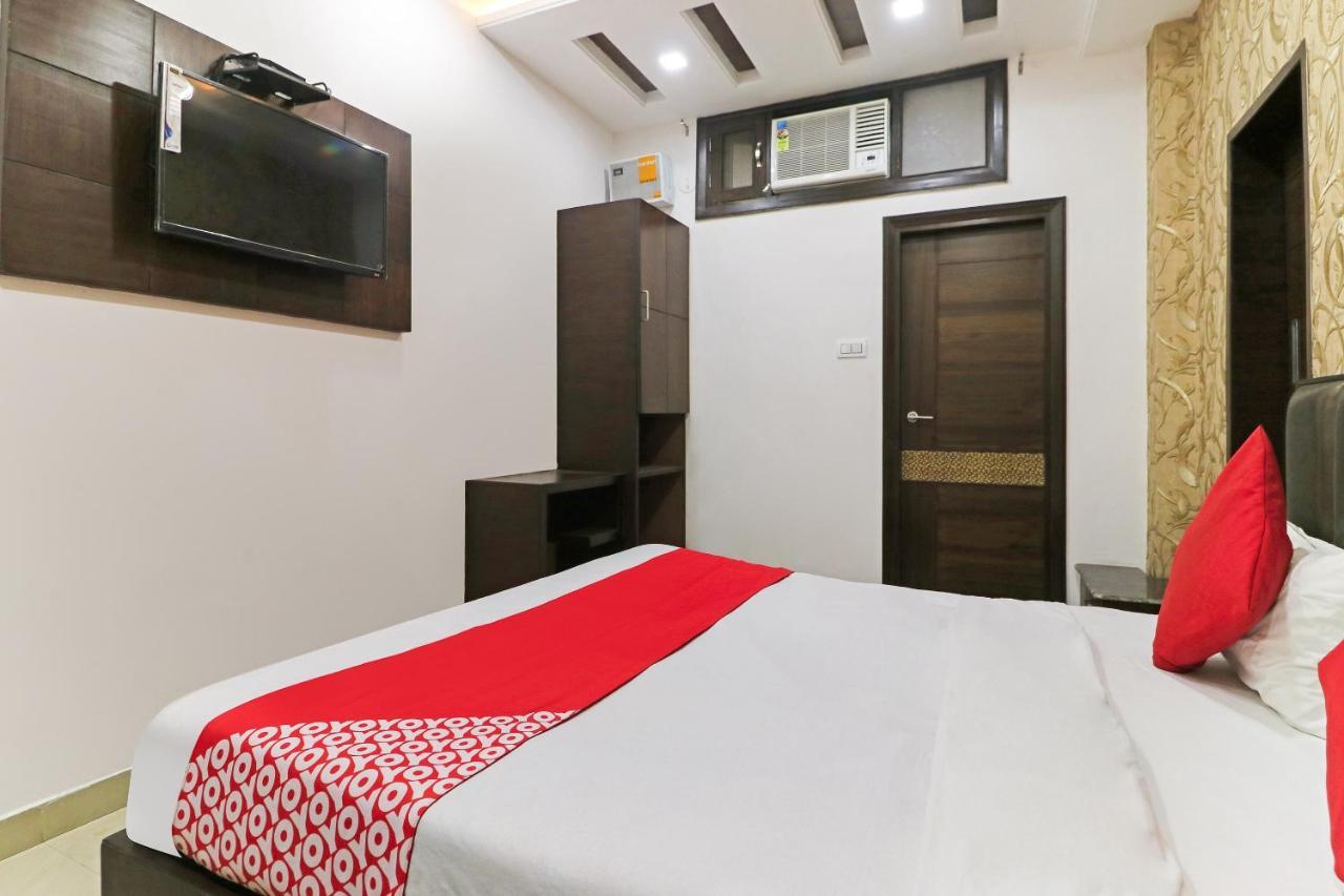 Hôtel Oyo 48489 Adarsh Plaza à Saharanpur Extérieur photo